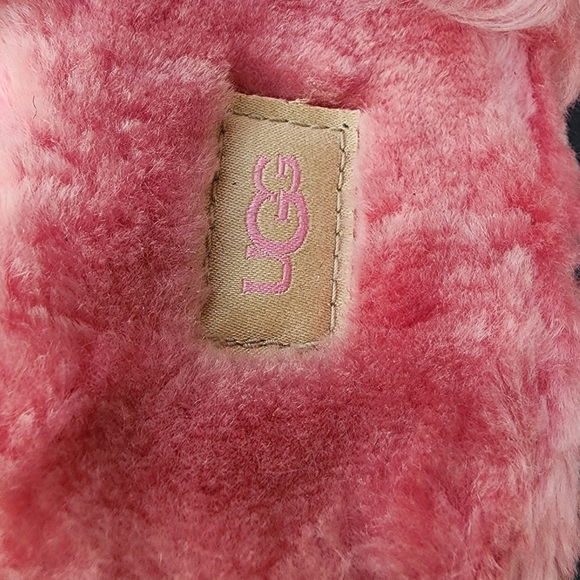 UGG FLUFF SUGAR SANDALS (PINK -Size: 11) - Picture 5 of 9
